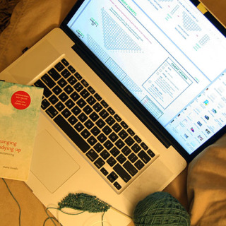 Knitting Reading and the Art of Tidying Up